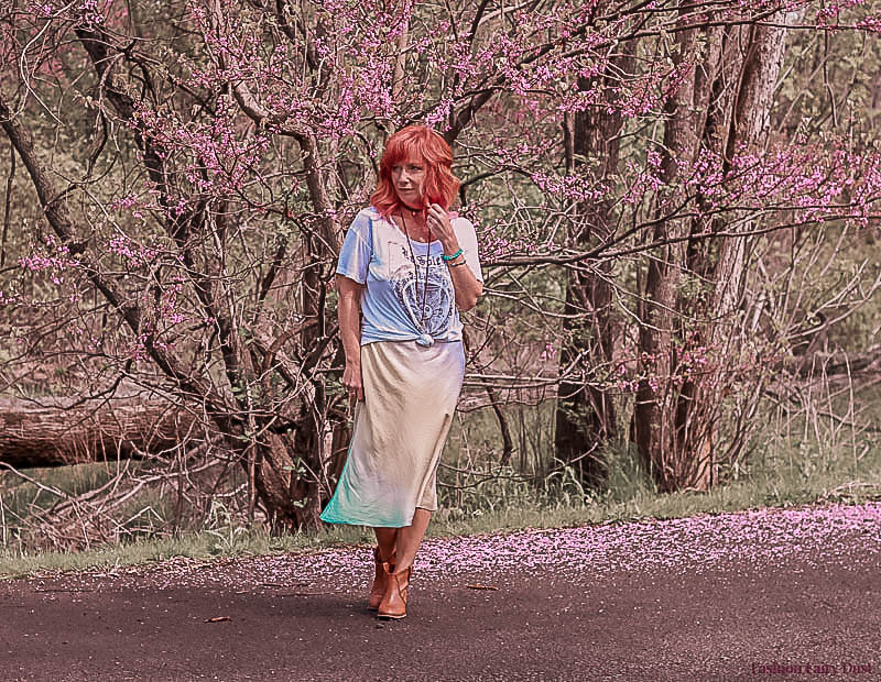 Tie dye dress, graphic tee and ankle boots.