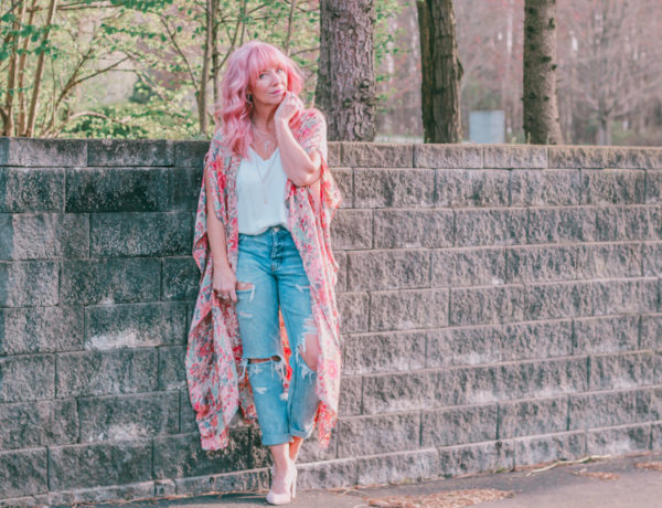 Caite & Kyla kimono_boyfriend jeans